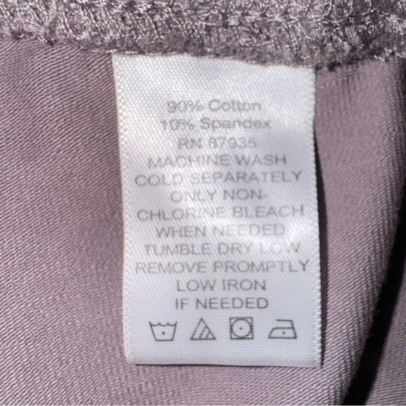 LOGO by Lori Goldstein purple capri pants. Size SP GUC💜 - Picture 8 of 9